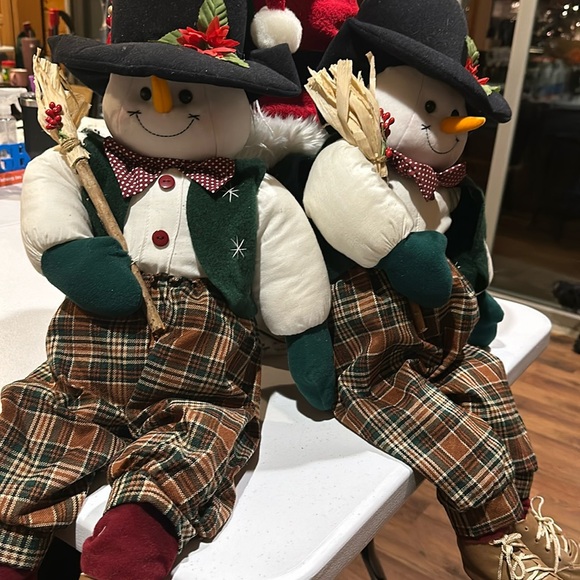 2 Tender Hearted Collectible Snowmen
Great condition - Picture 1 of 3